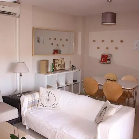 Playa Y Centrico 푸엔히롤라